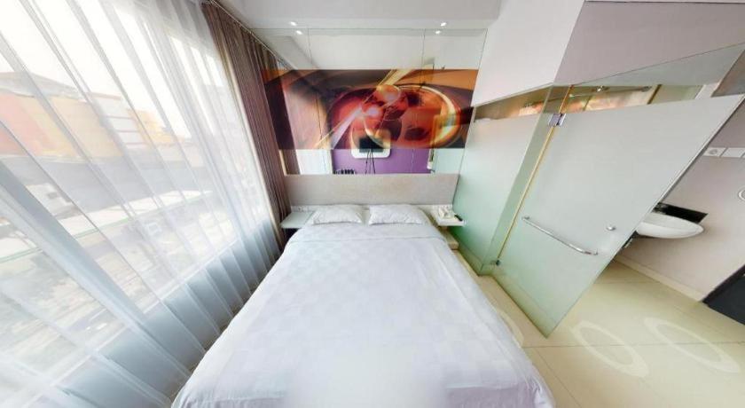 G Suites Hotel By Amithya Σουραμπάγια Εξωτερικό φωτογραφία