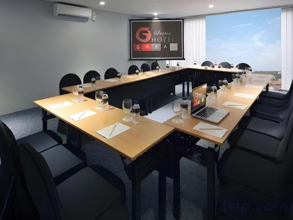 G Suites Hotel By Amithya Σουραμπάγια Εξωτερικό φωτογραφία